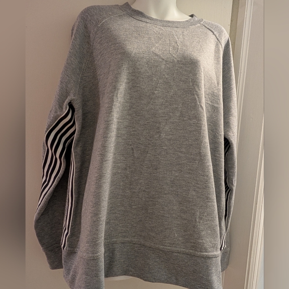 Avia Heather Gray Sweatshirt. XL.